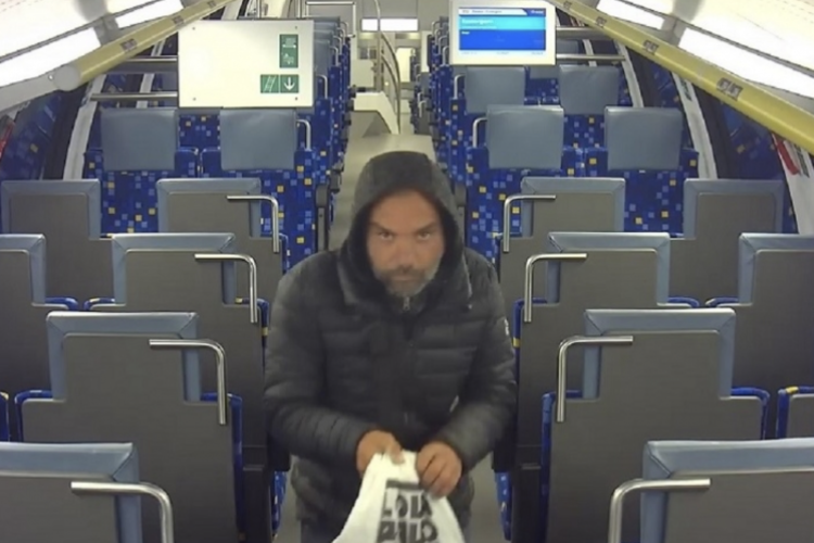 LOPÁS MIATT KERESSÜK 