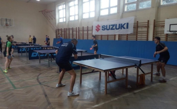 Nagy küzdelmek után eredményt hirdettek a pingpongosok