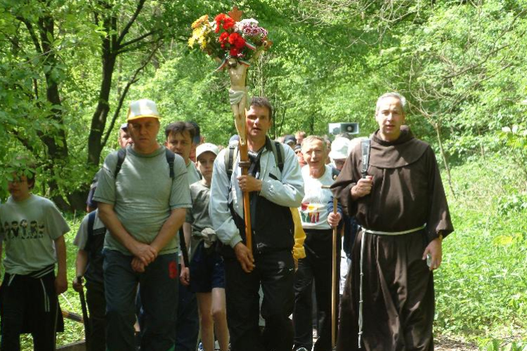 Gyalogos zarándoklat a ferencesekkel