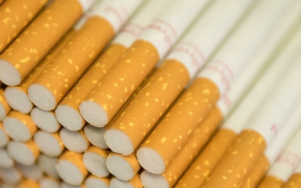 Több mint 20 milliót érő cigarettát rejtett el a nő