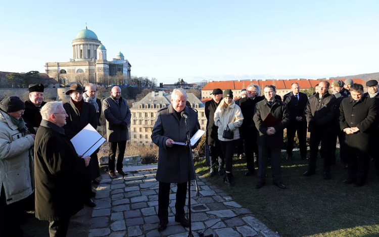 Becket Szent Tamásra emlékezett Esztergom