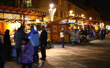 Advent: Esztergom egy élhető, polgári város - FOTÓK