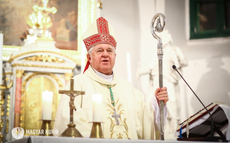 Koronavírus miatt meghalt Snell György püspök