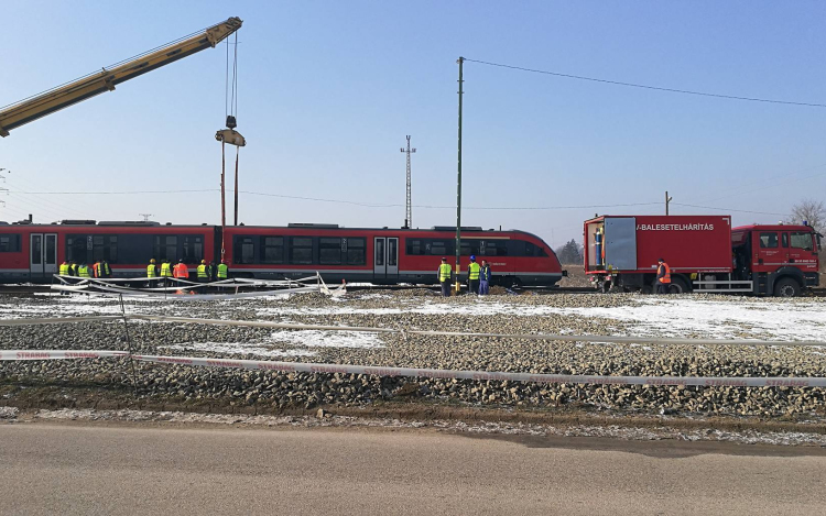 A kisiklás után újra teljes vonalon jár az esztergomi vonat