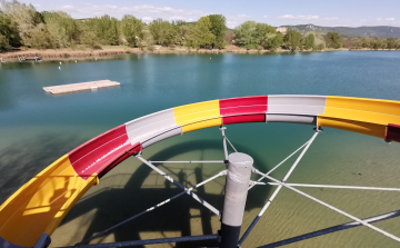 Már a Pala is készül a szezonra, de egyelőre csak egy teknős a vendég – FOTÓK