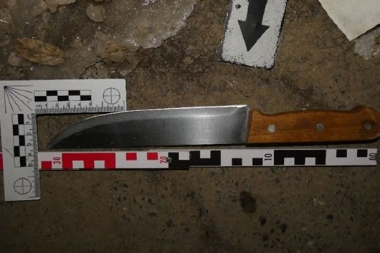 Elítéltek egy idős nőt, aki megszúrta az őt ellátó ápolónőt