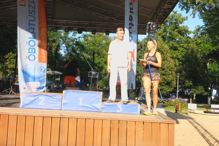 Esztergomi szenior-bronz a Balaton Öbölátúszáson - VIDEÓVAL