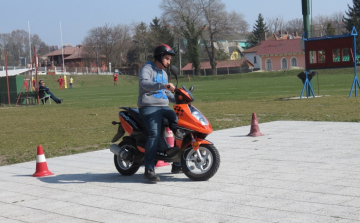 Két keréken is biztonságban – baleset-megelőzési nap Esztergomban - VIDEÓ