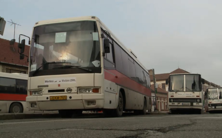 Buszt lopott, hogy Esztergomból hazajusson Kesztölcre - VIDEÓ