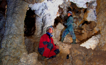 Újabb túrák indulnak Esztergom különleges kristálybarlangjába