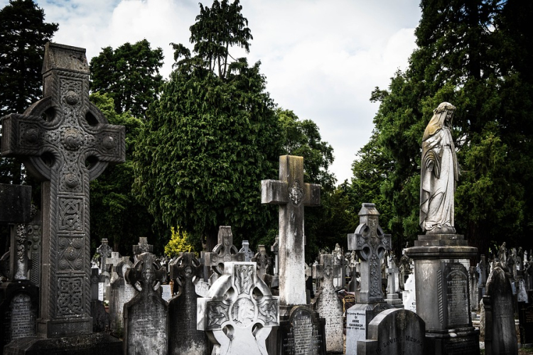 Segítségkérés az első világháborús sírokban nyugvó sírhelyek rendbetételéhez