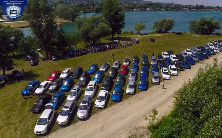 Az ország Subaru-sai a Pala partján