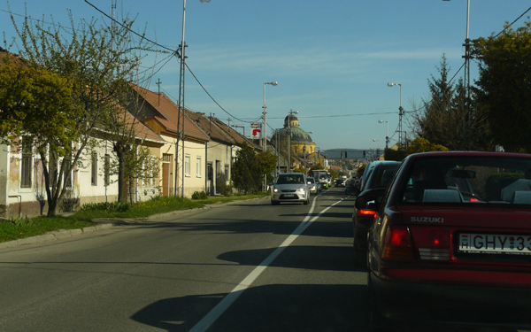 Többen az utakon - a jó időben se lankadjon a figyelem 