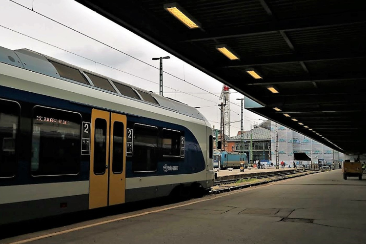 Ma hajnalban helyreállt a menetrend a Nyugati pályaudvaron