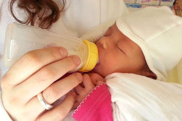 Az anyatej nagy lökést ad a baba immunrendszerének 