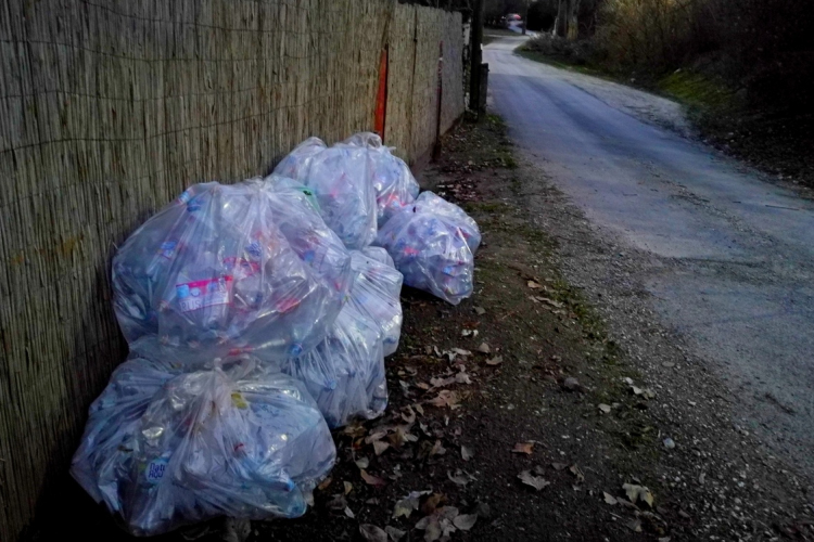 Munkaértekezlet a szemétszállítás ügyében