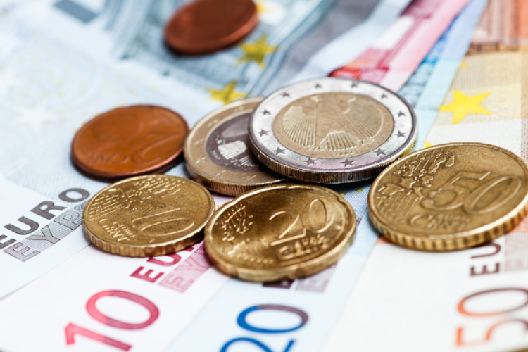 Hétszáz eurót loptak a párkányi idősektől!