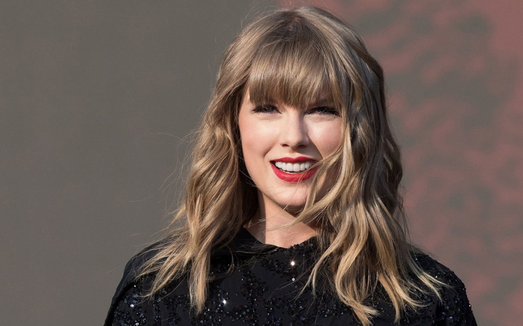 Taylor Swift a legtöbbet kereső híresség - ITT a Forbes lista