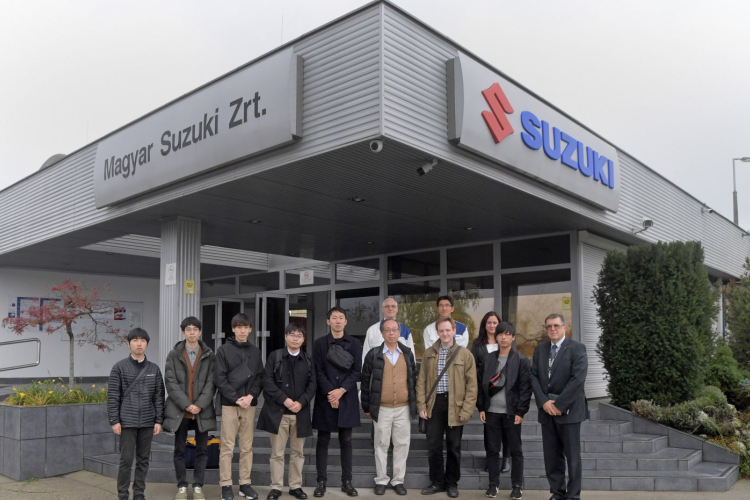 Fiatal magyar kutatók tudományos munkáját támogatja a Suzuki