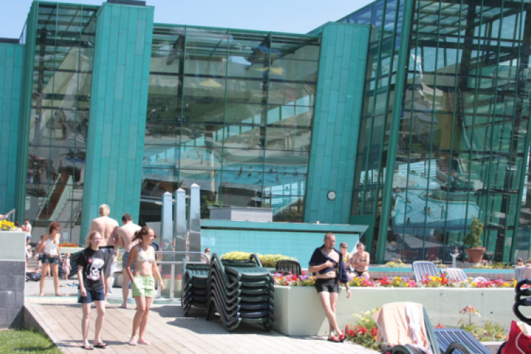 Újabb állások a nyitó Aquaszigeten