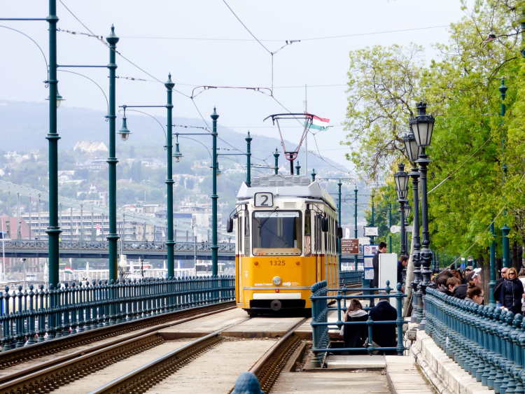 A fővárosban több helyszínen is forgalmi változások várhatók az ünnepi megemlékezések és rendezvények miatt