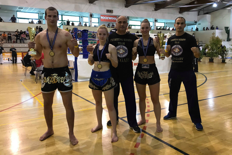 Egy időben két helyen is kertvárosi kempos sikerek