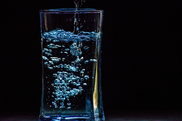 Nőtt az ásványvíz-, üdítő- és gyümölcsléforgalom idén 