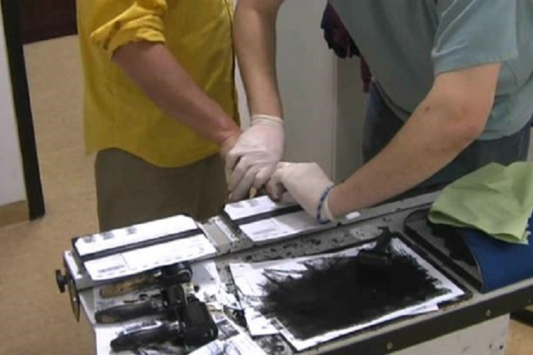 Bántalmazás és rablás Esztergomban – bilincsben az elkövető - VIDEÓ