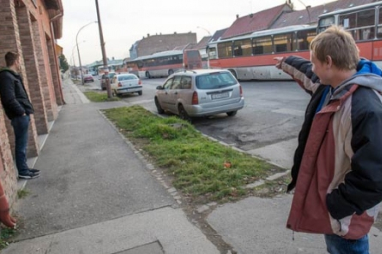 Hihetetlen sztori: vádemeléssel folytatódik a kesztölci busztolvaj ügye