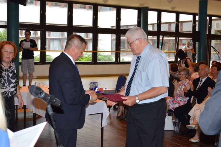 Kitüntette legkiválóbb pedagógusait Esztergom - FOTÓK