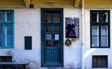 Megújul a József Attila Emlékhely 