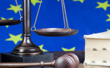 Nagy összecsapás várható a roamingdíjak és a netsemlegesség miatt Brüsszelben