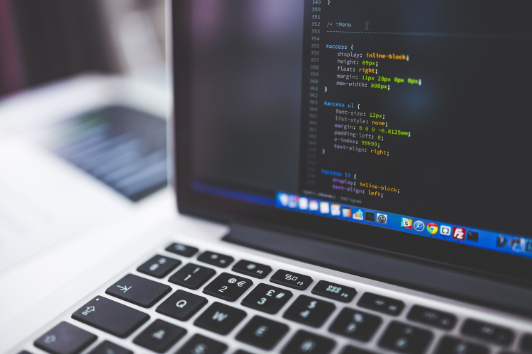 10 ezer fővel ismét elstartol az ingyenes informatikusképzés