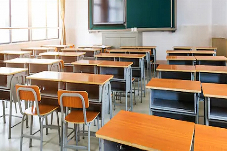 A cseh parlament megszavazta, hogy a tanárok fizetése az átlagbérek legalább 130 százalékára emelkedjen