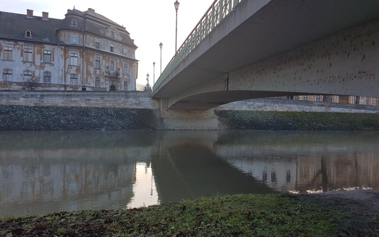 Jön az újabb árhullám Esztergom felé