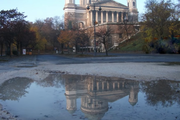 Újabb zseniális esztergomi VIDEÓ – Víztükörképek!