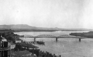 Egy kép a múltból: a régi híd, 1925-ben