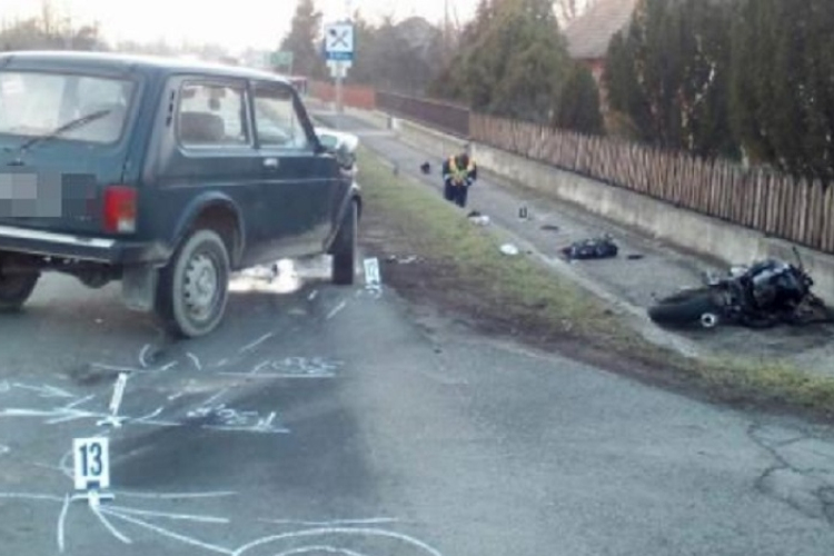 Halálos baleset és teljes útzár a 10-esen - FOTÓK