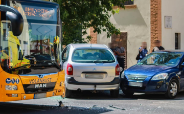 Öten is megsérültek a dorogi balesetben