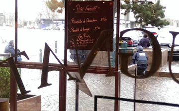 Párizsi vérengzés - Párizsban ejtett túszokat a montrouge-i lövöldöző