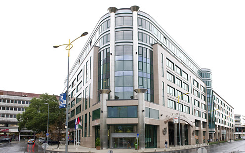 Lemondott a PSZÁF két alelnöke és a PBT elnöke