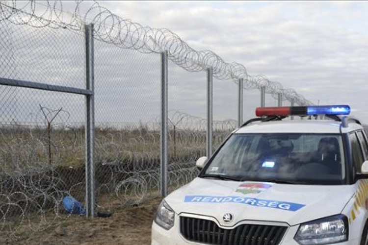 Több mint kétszáz határsértőt tartóztattak föl a hétvégén