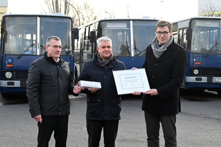 Régi autóbuszokat adományoz a BKV Ukrajnának