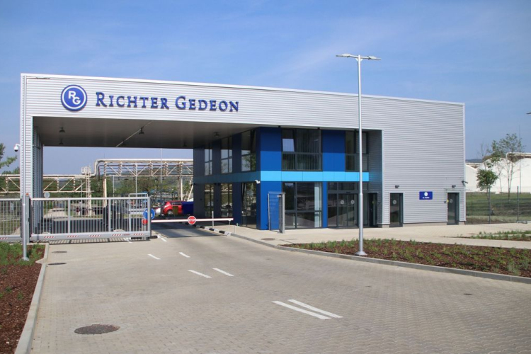 Negyvenegy iskolát támogat idén a Richter alapítványa