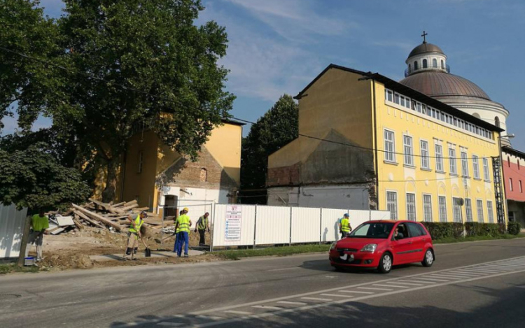 Új épületszárnnyal bővül a Mindszenty-iskola