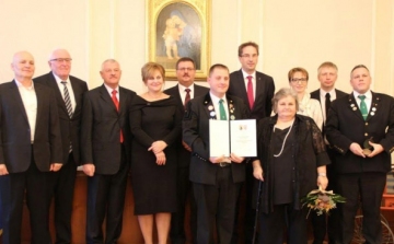A megye legjobbjai – átadták a megyei kitüntető díjakat Esztergomban