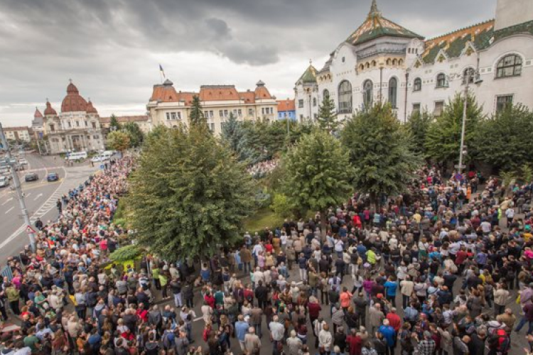 Ne hagyjátok a templomot, a templomot, s az Iskolát!