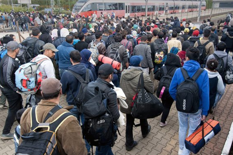 Idén már 300 ezernél több migránssal szemben intézkedtek 