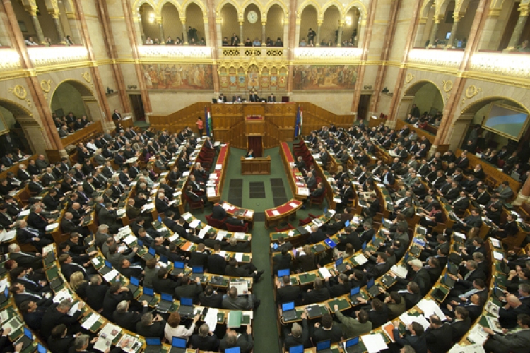 Felszólalási rekorderek és csöndesek a Parlamentben