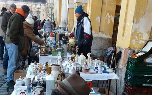 Sok kincset lehet majd találni vasárnap a főtéren